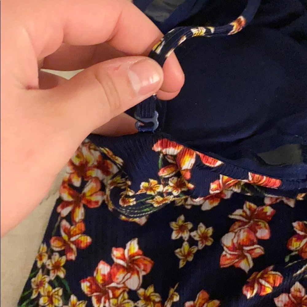 Dress - Picture 5 of 6